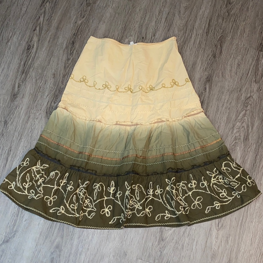 Apt. 9 Cream and Green Embroidered Midi Skirt